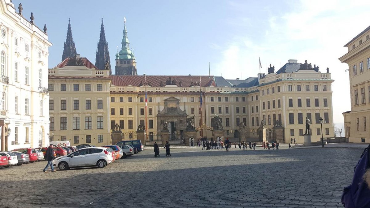 Vista dell’ingresso del Castello di Praga